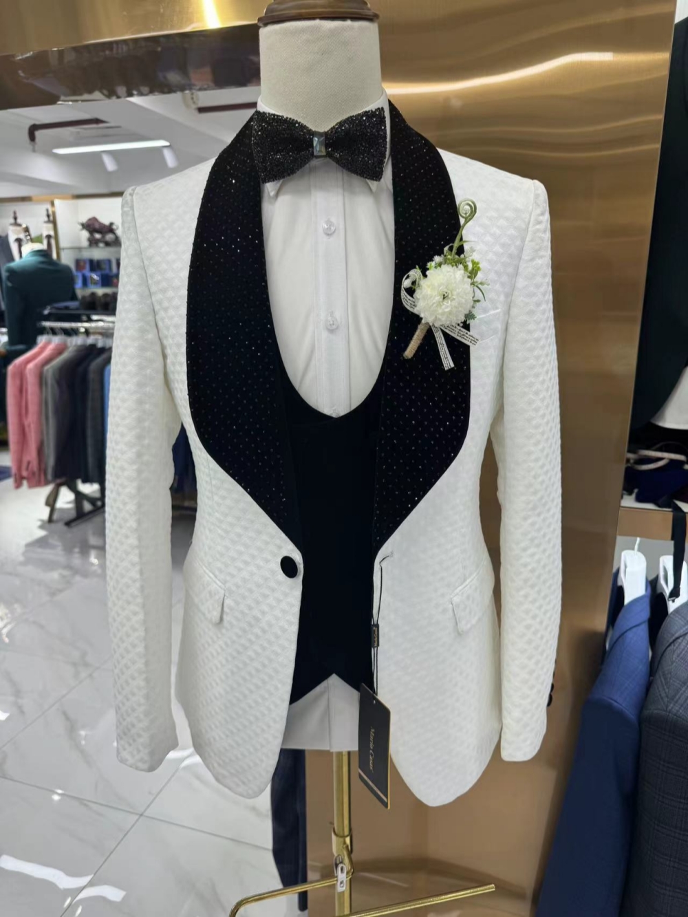 New Luxurious Beaded Tuxedo 3  – обзор и цена Men'S Formal Wear In Wedding