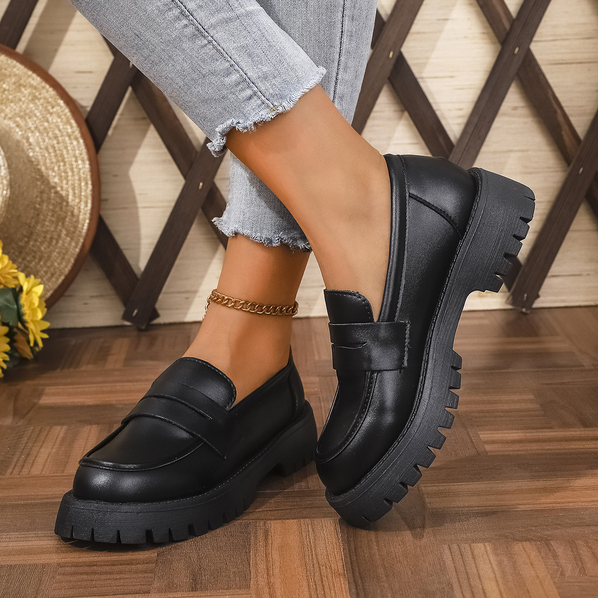 Women's British Style Thick Bo – обзор и цена Patent Leather Oxford